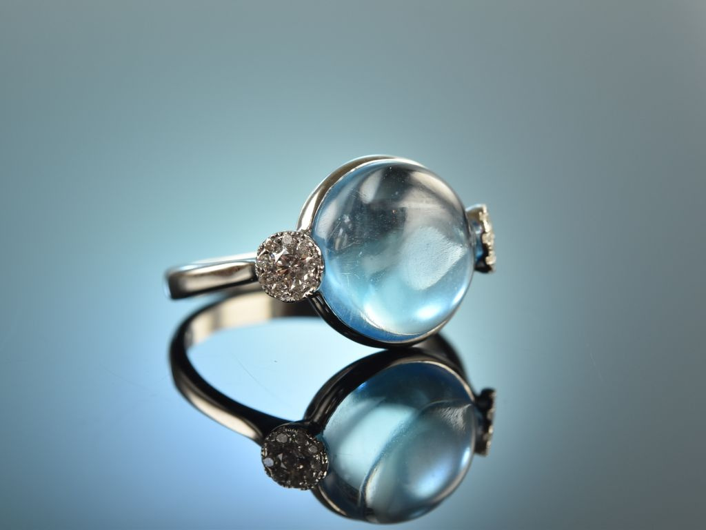 Pretty in Blue! Traum Blau Topas Ring Brillanten Weiß Gold 750, 799,00 €