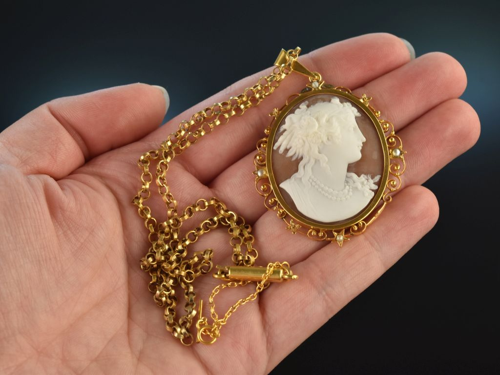Um 1870! Antiker Gemmen Kamee Anhänger mit Kette Göttin Flora vergold,  369,00 €