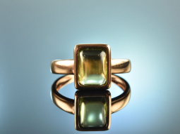 Feines Gr&uuml;n! Sch&ouml;ner schlichter Peridot Ring Rot Gold 750