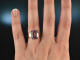 Delicate Violet! Eleganter Ring Amethyst ca. 5,6 ct Rot Gold 750