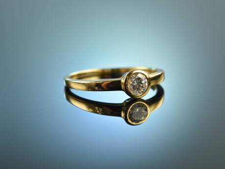 Be mine! Schlichter stilvoller Verlobungs Ring Brillant 0,26 ct Gelb Gold 750