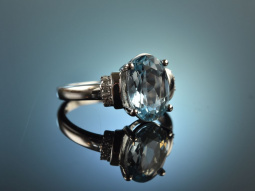 Elegant Blue! Edler Aquamarin Ring Brillanten Wei&szlig;...