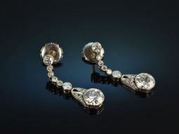 Um 1910! Traumhafte Kaiserzeit Platin Ohrringe Diamant Solit&auml;re je 1 ct
