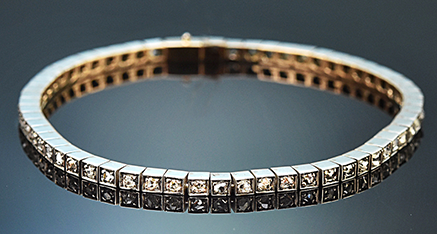 Hochwertiges schmales Rivière Armband aus Diamanten und Weißgold
